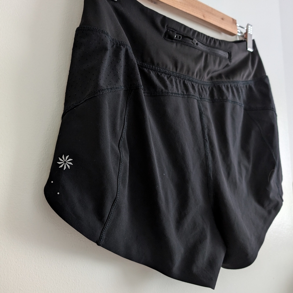 Athleta Run with it 4.5" Short Black M - Picture 2 of 4